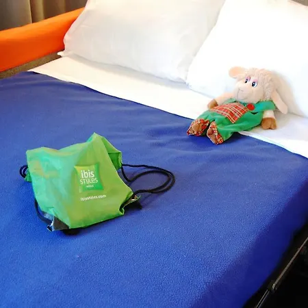 Ibis Styles Marseille Aeroport Hotel 3*