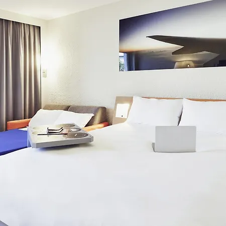 Ibis Styles Marseille Aeroport Hotel